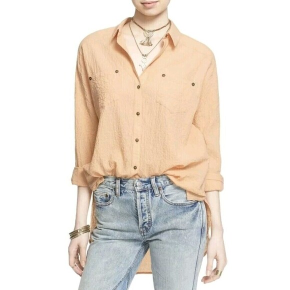 FREE PEOPLE Size XS LOVE HER MADLY OVERSIZED TEXTURED BUTTON DOWN SHIRT BLOUSE 5 - Picture 1 of 8